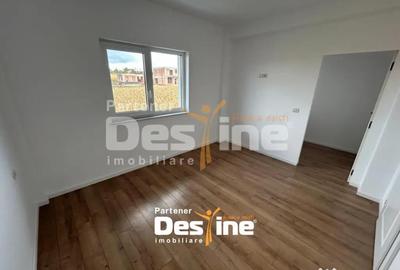Casă cu 4 camere cu Teren 700 Mp în Rediu - 15