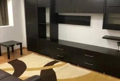 Apartament cu 2 camere decomandat, mobilat în Dacia
