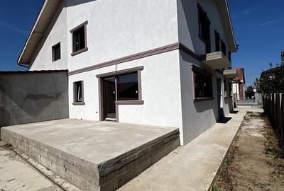 Duplex cu 5 camere cu Canalizare în Dumbrăvița - 10