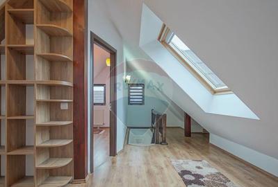 Apartament cu 3 camere decomandat, mobilat în Florilor - 11