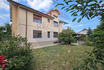 Vila cu 5 camere de vanzare Mangalia/zona Central - 1