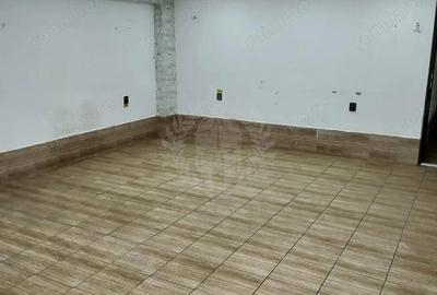 Casă cu Teren 350 Mp în Central - 14