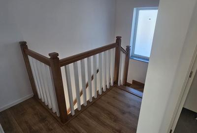 Duplex cu 4 camere cu Canalizare în Ipotești - 13