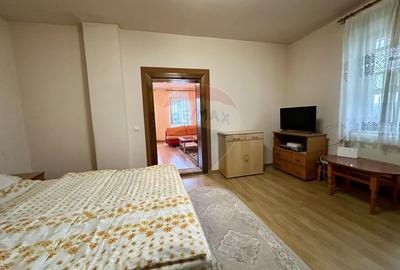 Casă  cu 5 camere de vânzare in Apos - 4