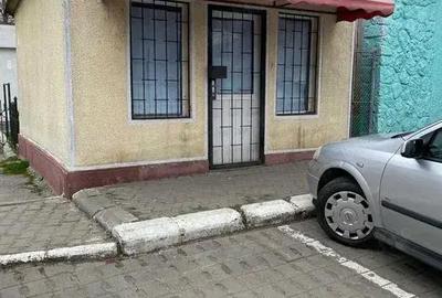 Spațiu comercial, de 16 mp, în Central