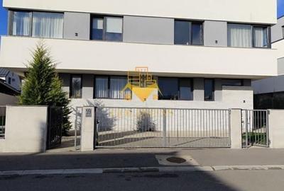 4 camere, 190 mp, Ultrafinisat, gradina 200mp Voronet Zona BLVD Muncii - 1