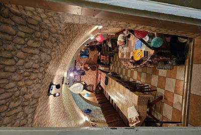 Casă cu 7 camere în Central - 2