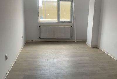 Apartament cu 4 camere decomandat în George Enescu - 12