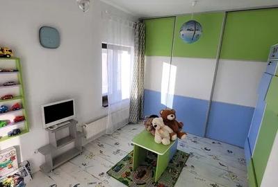 Casă cu 5 camere cu Canalizare în Lazu - 6