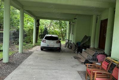 Apartament cu 4 camere în Central - 2