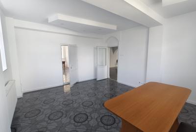 Spatiu comercial/ birouri/ cabinete medicale - 15