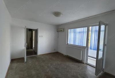 Apartament cu 3 camere decomandat în Central - 10