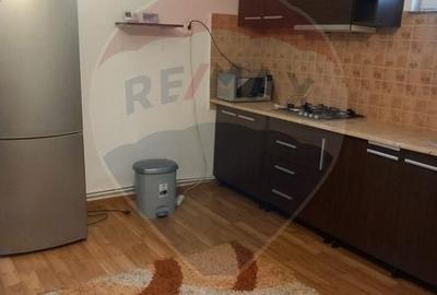 Casa / Vila de vanzare- Bariera Valcii Craiova - 2
