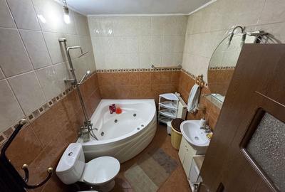 Apartament cu 3 camere decomandat în Central - 4