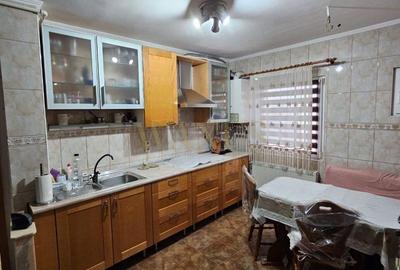 Apartament cu 2 camere decomandat în Central - 2