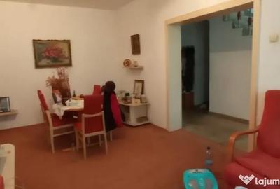 Casă cu 6 camere cu Teren 265 Mp în Central - 16