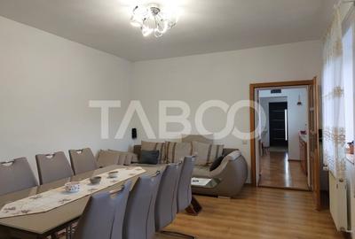 Casa 109 mp 4 camere pivnita terasa loc parcare curte comuna Cisnadie - 14