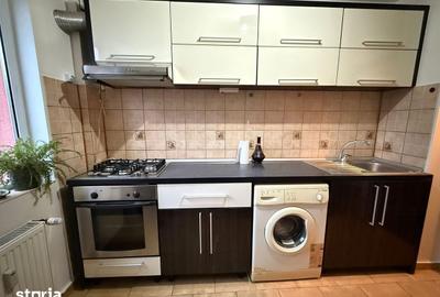 Apartament cu 3 camere decomandat în Titan - 12