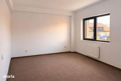 Casă cu 5 camere cu Teren 144 Mp în Corbeanca