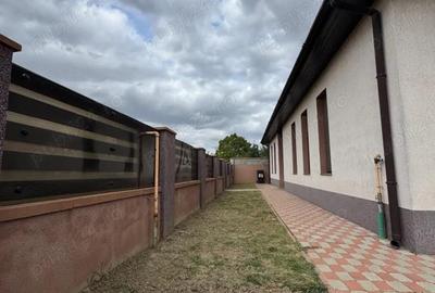 Casă cu Teren 350 Mp în Șag - 1