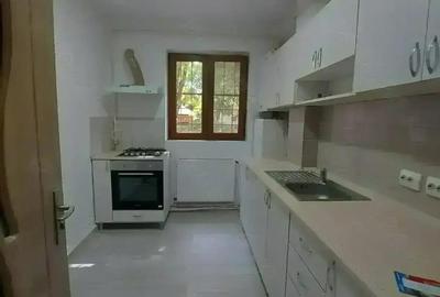 Vanzare apartament doua camere, zona Aleea Trandafirilor - Targoviste Vanzare apartament doua camere, zona Aleea Trandafirilor - Targoviste - 1