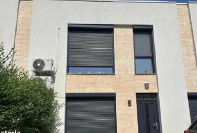 Casă cu 6 camere cu Teren 160 Mp în Central