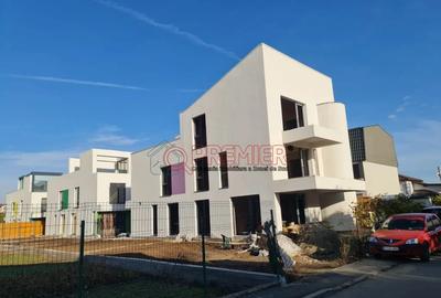 Casă cu 4 camere cu Teren 183 Mp în Central - 8