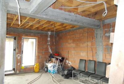 Casă cu 2 camere cu Teren 720 Mp în Sânandrei - 6