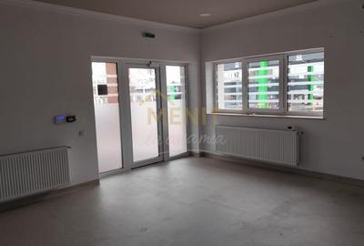 Spațiu comercial, de 210 mp, în Băicoi - 3