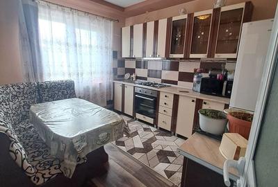 Casă cu 4 camere cu Teren 820 Mp în Voinești - 4