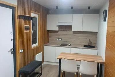 Garsonieră decomandată în Colentina