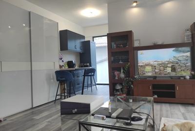 Apartament cu 2 camere decomandat în Central - 2