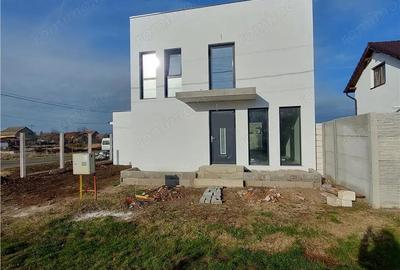 Casa noua cu piscina in Fantanele - 1