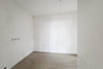 Spațiu comercial, de 27 mp, în Central - 4