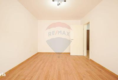 Garsonieră decomandată în Tractorul