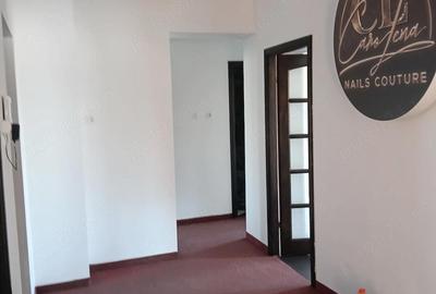 Spațiu comercial, de 14 mp, în Central - 2