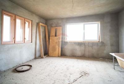 Casa / Vila cu 6 camere de vanzare - 2