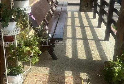 Casă cu 8 camere cu Teren 1000 Mp în Moieciu - 11