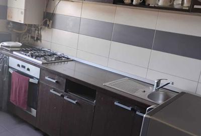 Apartament cu 4 camere decomandat în Florești - 7
