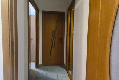 Apartament cu 3 camere semidecomandat în Central - 5