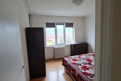 Apartament cu 3 camere semidecomandat în Milcov - 4