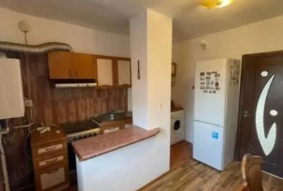 Apartament cu 3 camere decomandat în 1 Mai - 6