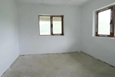 Vanzare vila mare si noua la munte in Cheia judetul Prahova langa padure - 9