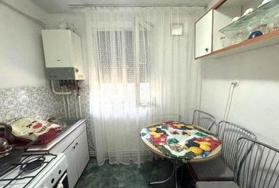 Apartament cu 3 camere semidecomandat în Central - 11