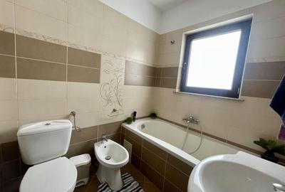 Apartament cu 3 camere semidecomandat în Central - 17