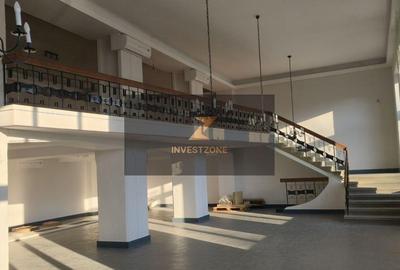 Spațiu comercial, de 400 mp, în Orașul Nou - 2
