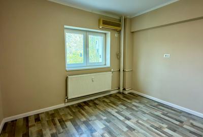 Apartament cu 3 camere decomandat în Apărătorii Patriei - 12