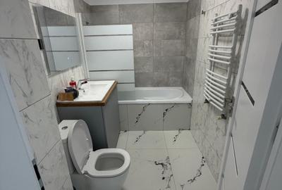 Apartament cu 3 camere decomandat în Dacia - 15