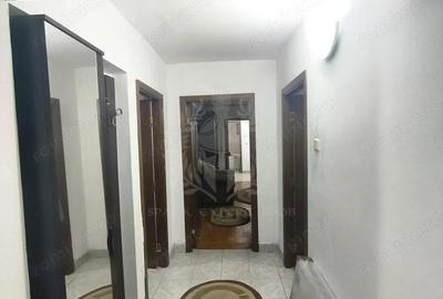 Apartament cu 3 camere decomandat în Republicii - 17