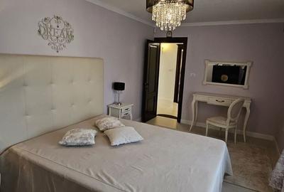 Casă cu 4 camere cu Teren 500 Mp în Central - 2